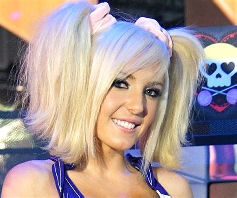 r/jessicanigri|Jessica without (maybe a little) make.